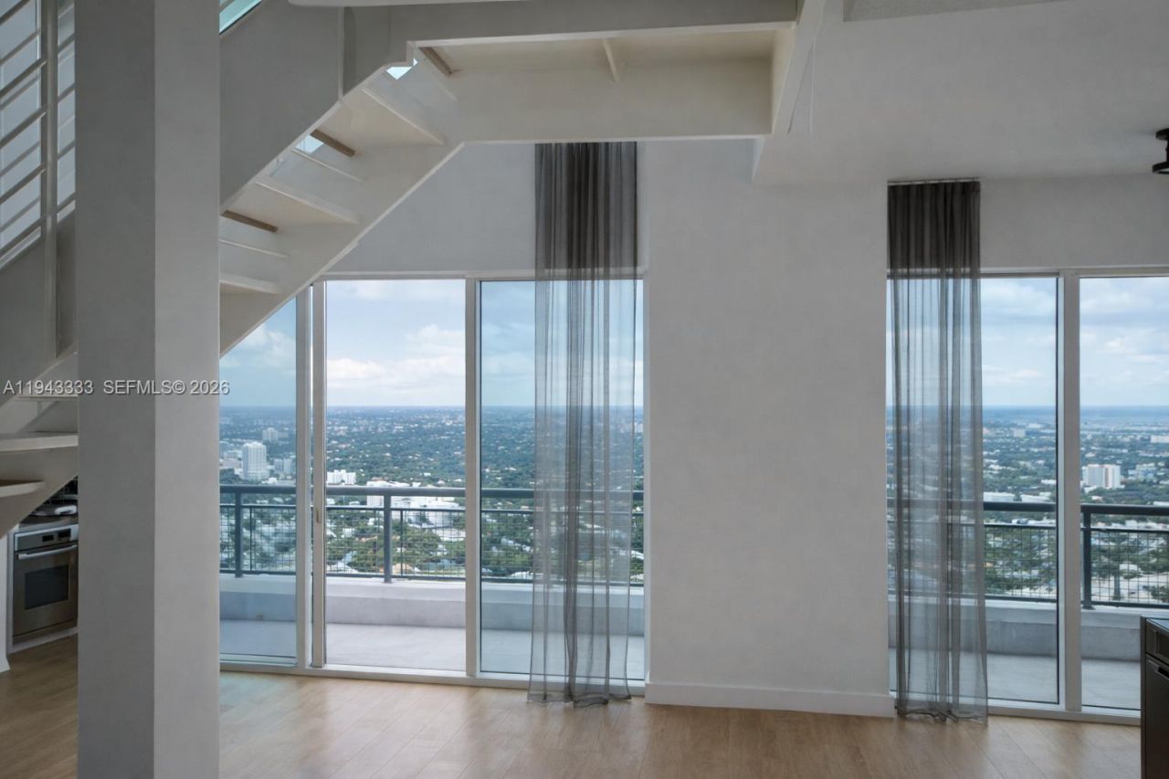 60 SW 13th St, Unit 4201, Miami, FL 33130 Photo