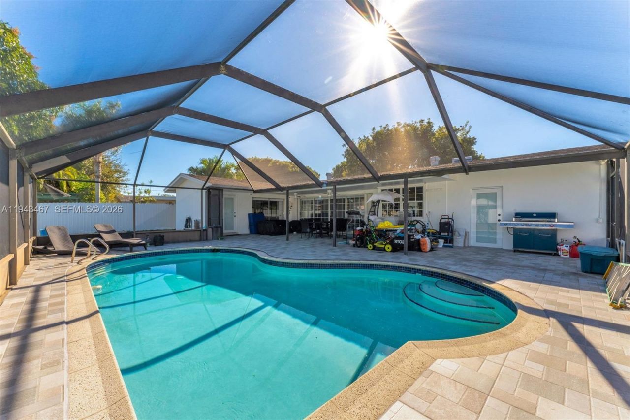 10535 SW 161st Ter, Miami, FL 33157 Photo