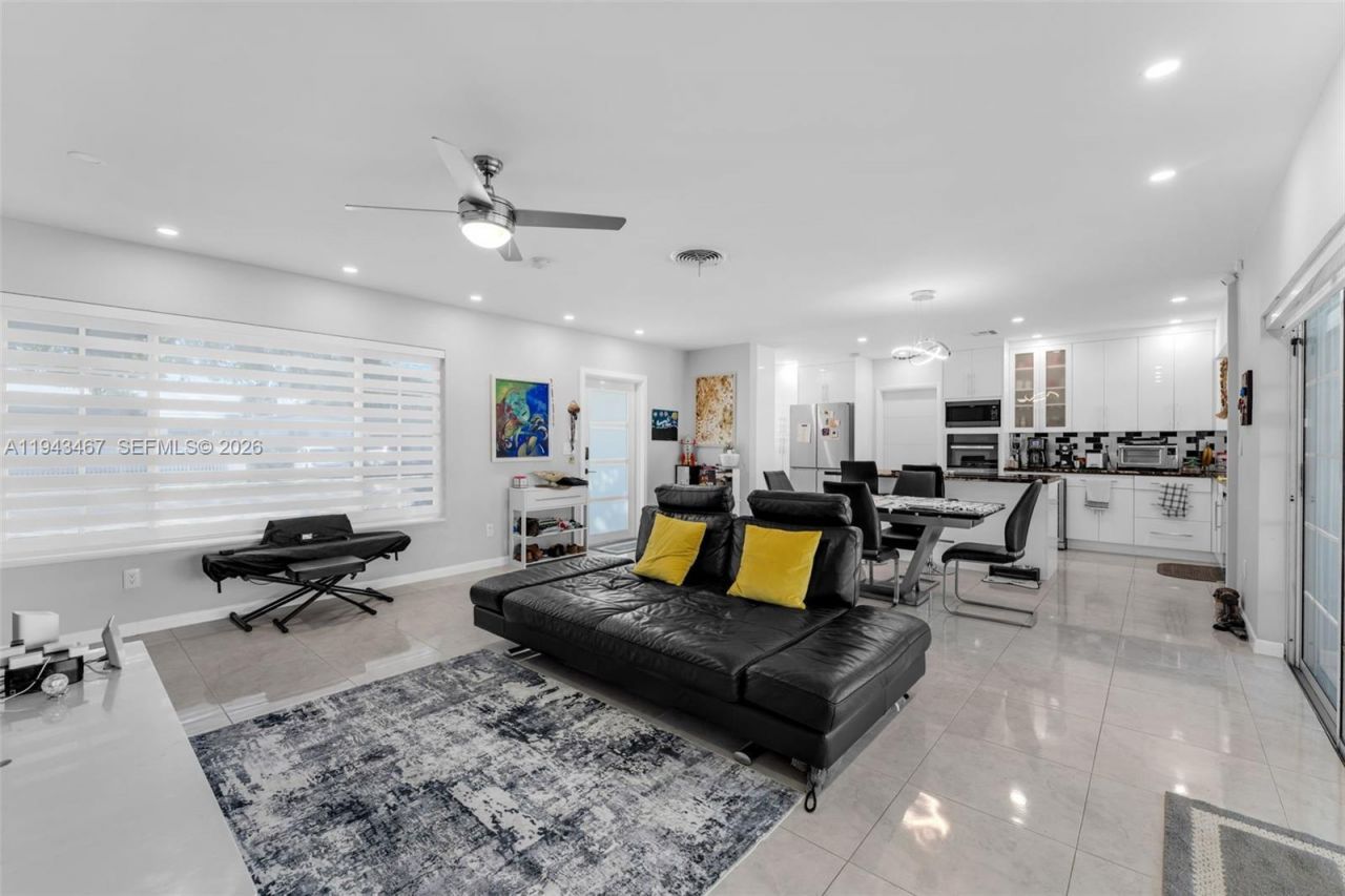 10535 SW 161st Ter, Miami, FL 33157 Photo