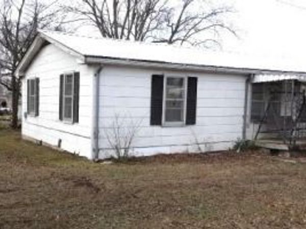 510 N West Street, Butler, MO 64730