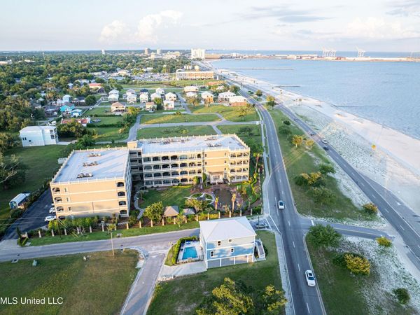 4640 W Beach Boulevard, Gulfport, MS 39501