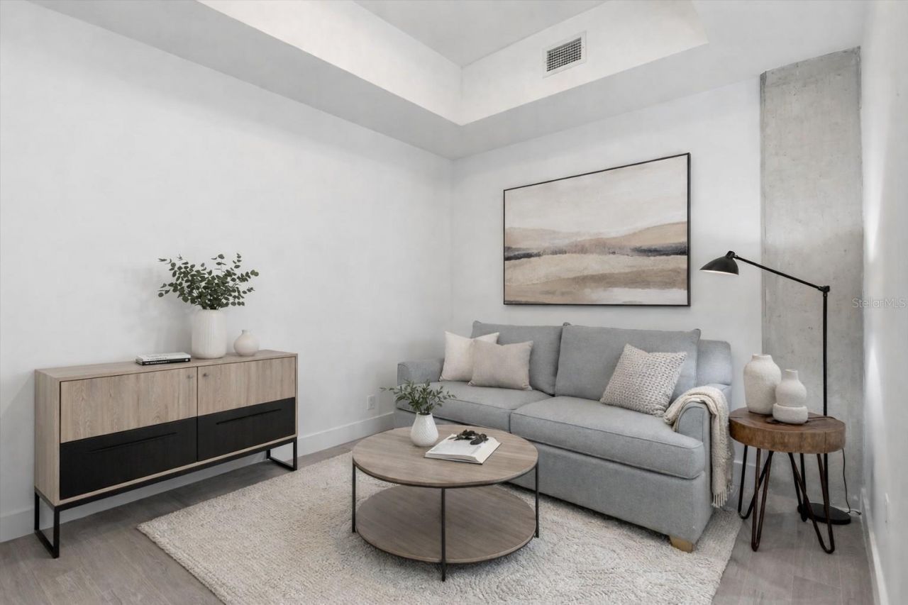 332 Cocoanut Avenue, Unit 411, Sarasota, FL 34236 Photo