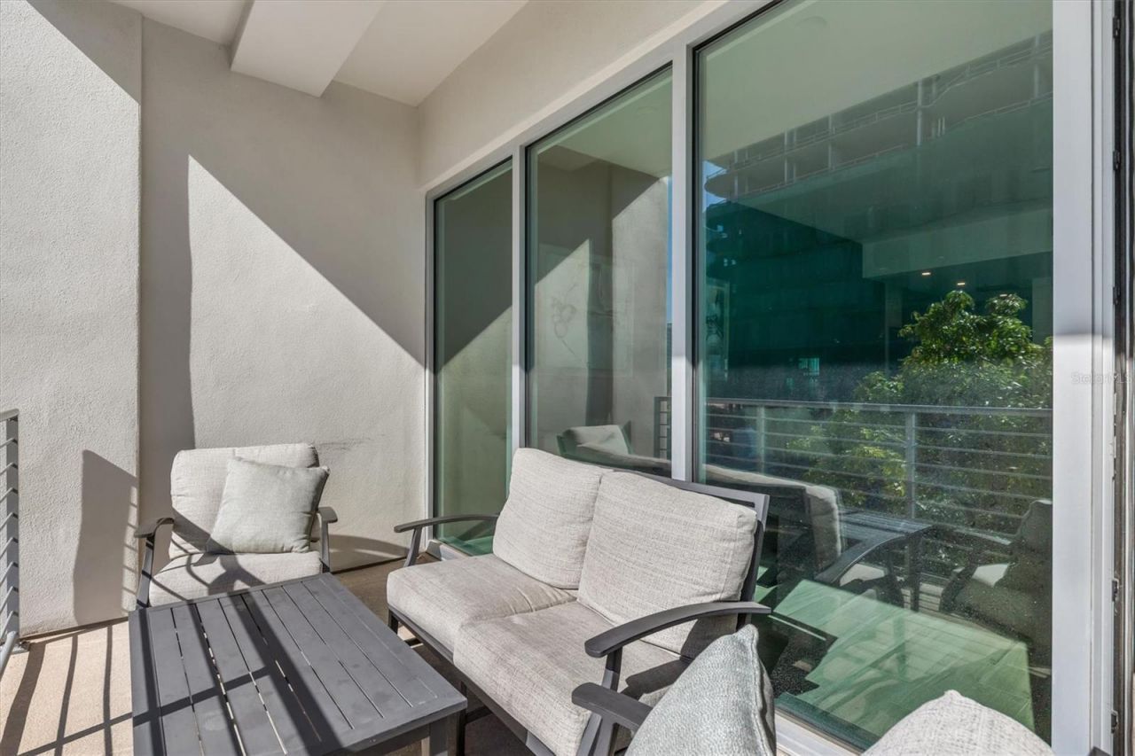 332 Cocoanut Avenue, Unit 411, Sarasota, FL 34236 Photo