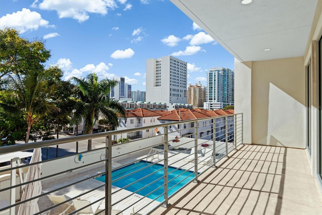 332 Cocoanut Avenue, Unit 411, Sarasota, FL 34236 Photo