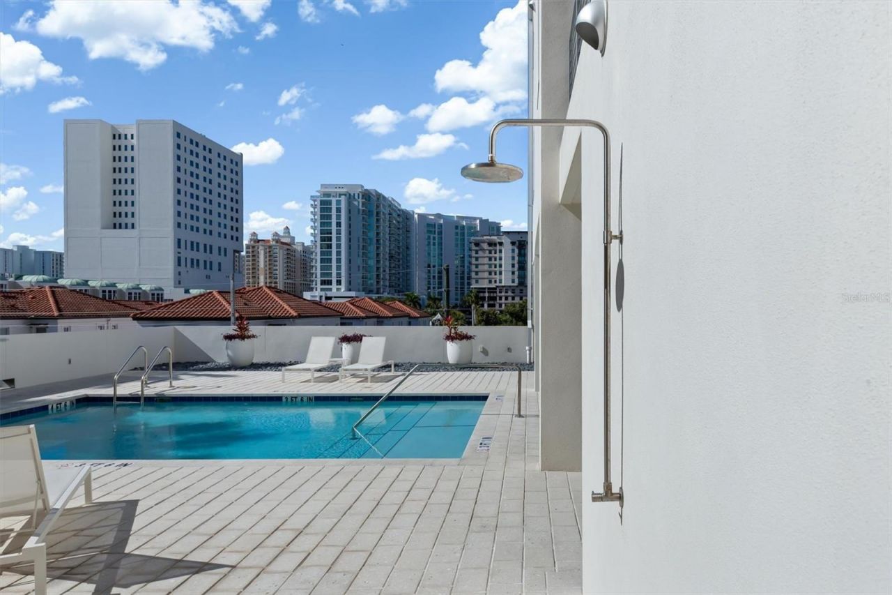 332 Cocoanut Avenue, Unit 411, Sarasota, FL 34236 Photo