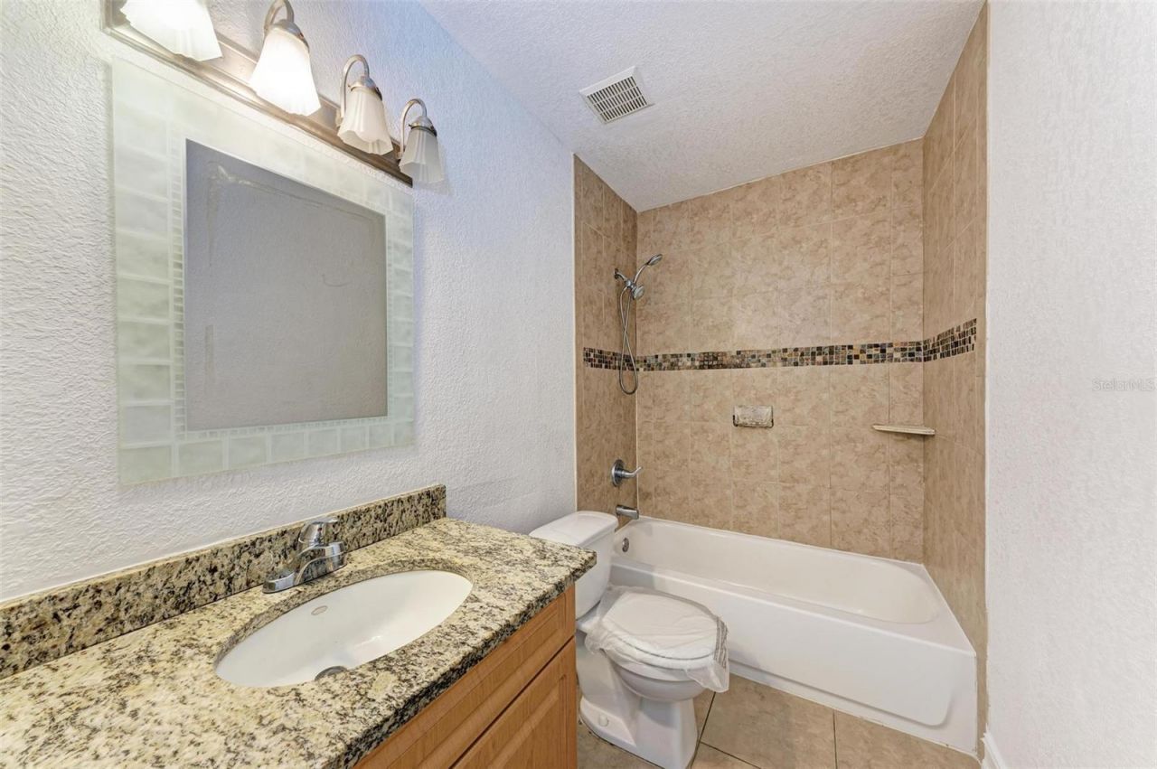 3411 Clark Road, Unit 212, Sarasota, FL 34231 Photo