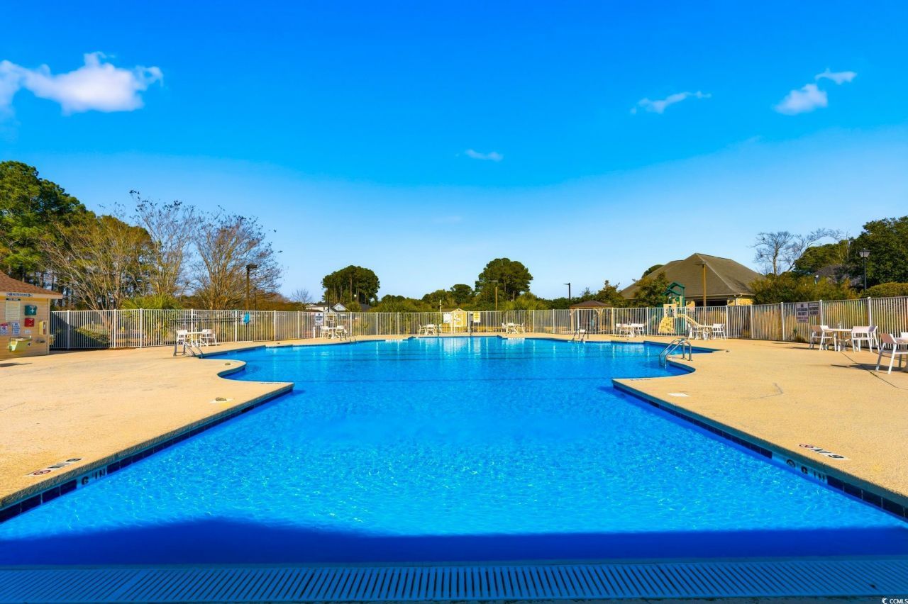 268 Madrid Dr. Photo 32