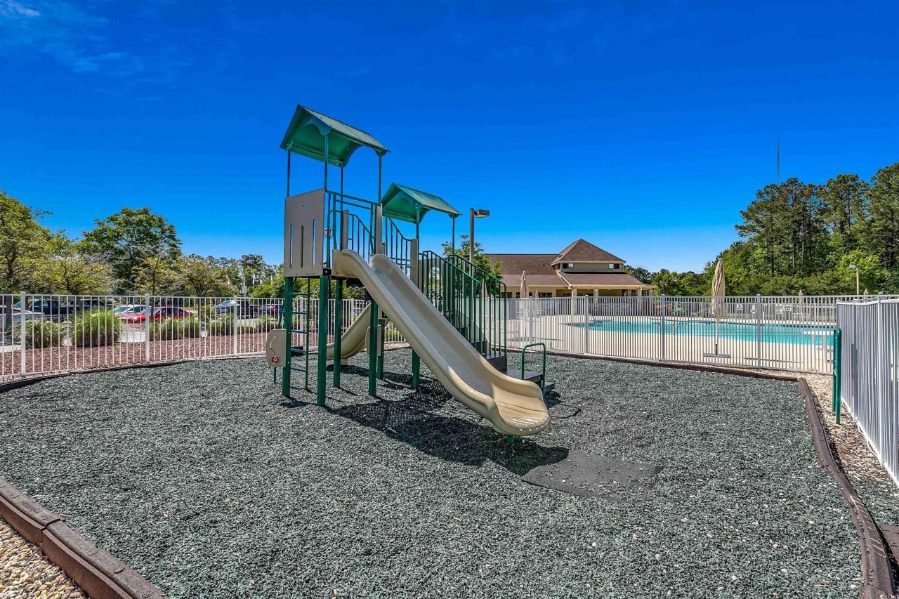 268 Madrid Dr. Photo 40