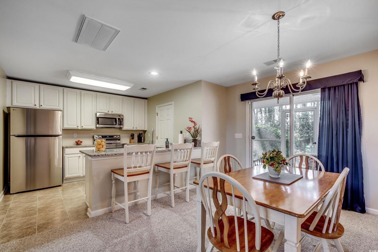 268 Madrid Dr. Photo 9