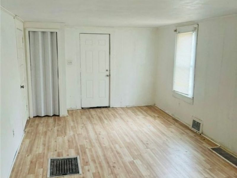 1315 Kohler Avenue, Akron, OH 44314 Photo 2