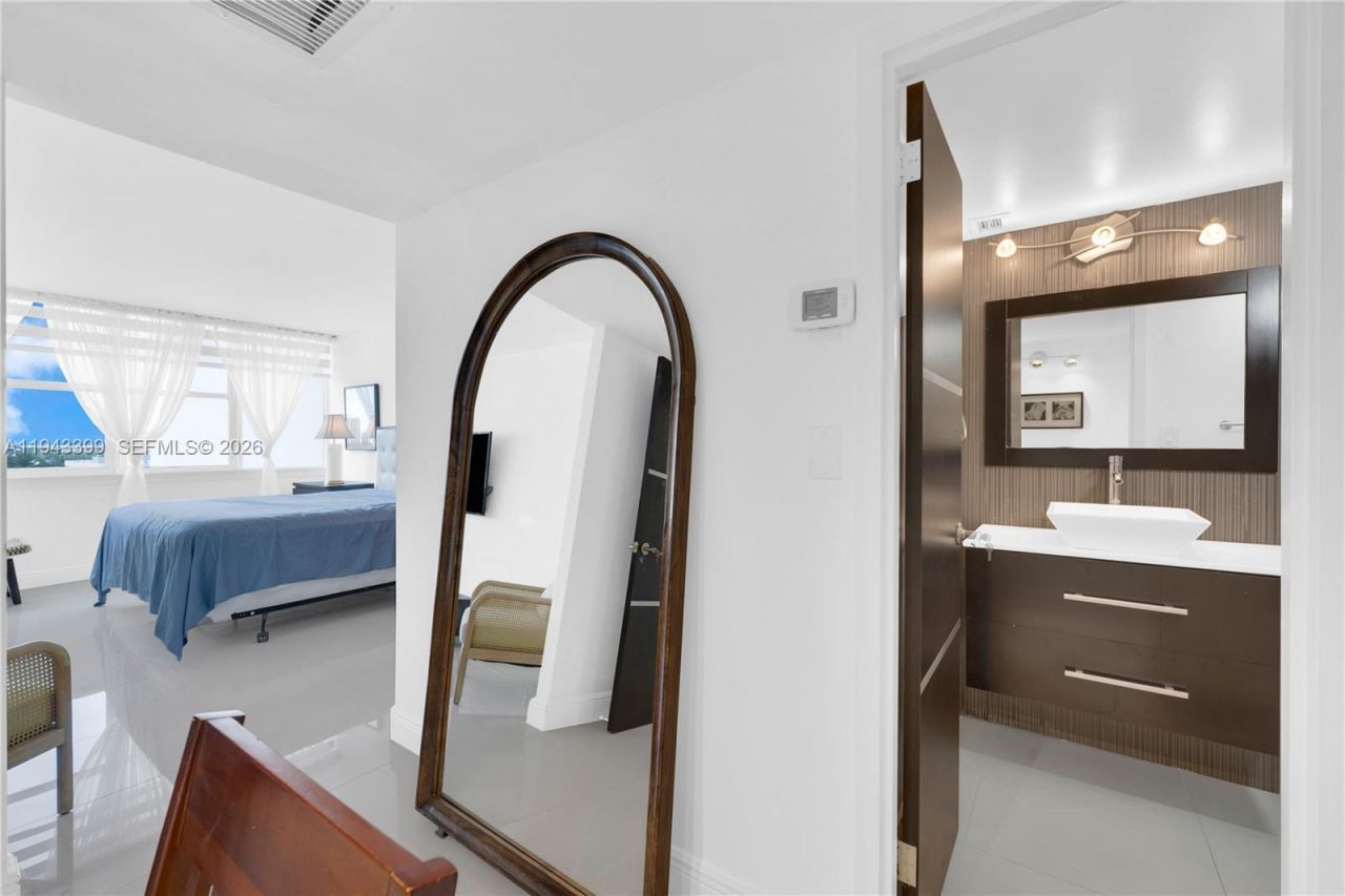 3140 S Ocean Dr , Unit 1211, Hallandale Beach, FL 33009 Photo