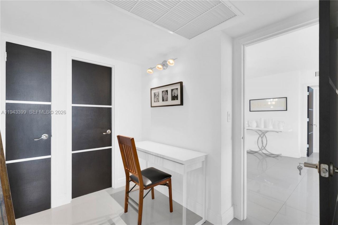 3140 S Ocean Dr , Unit 1211, Hallandale Beach, FL 33009 Photo