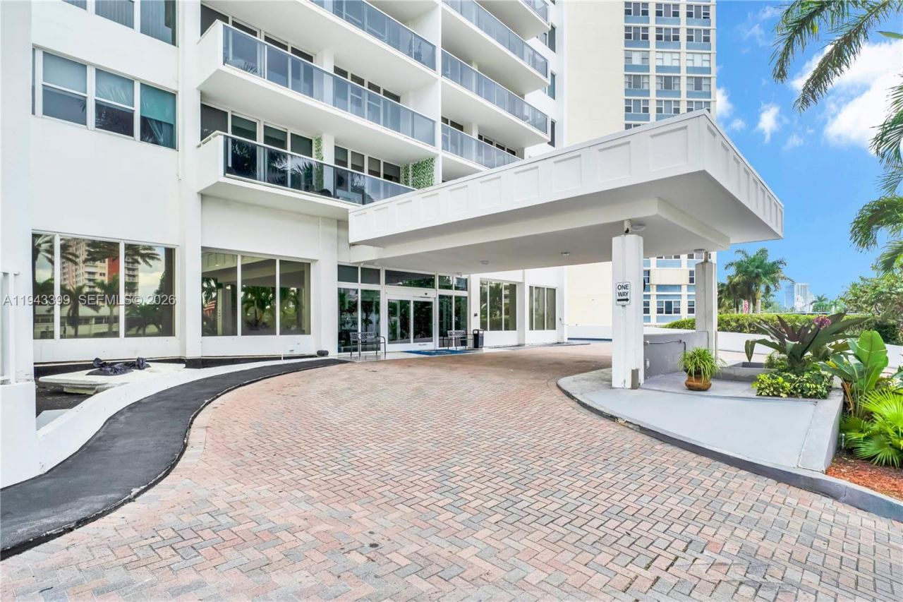 3140 S Ocean Dr , Unit 1211, Hallandale Beach, FL 33009 Photo