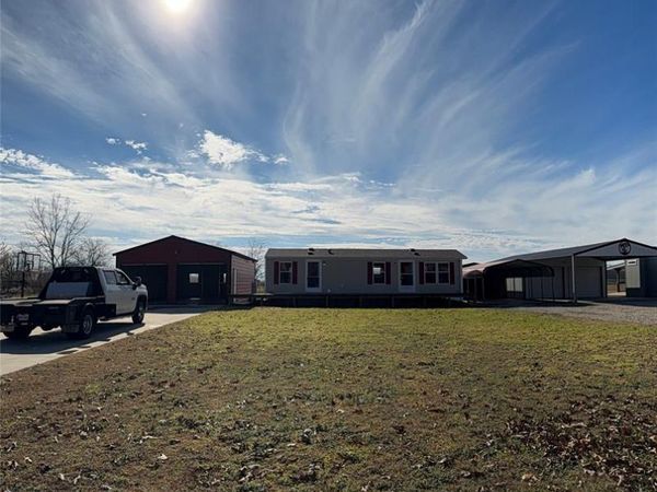 745 County Road 1895, Yantis, TX 75497