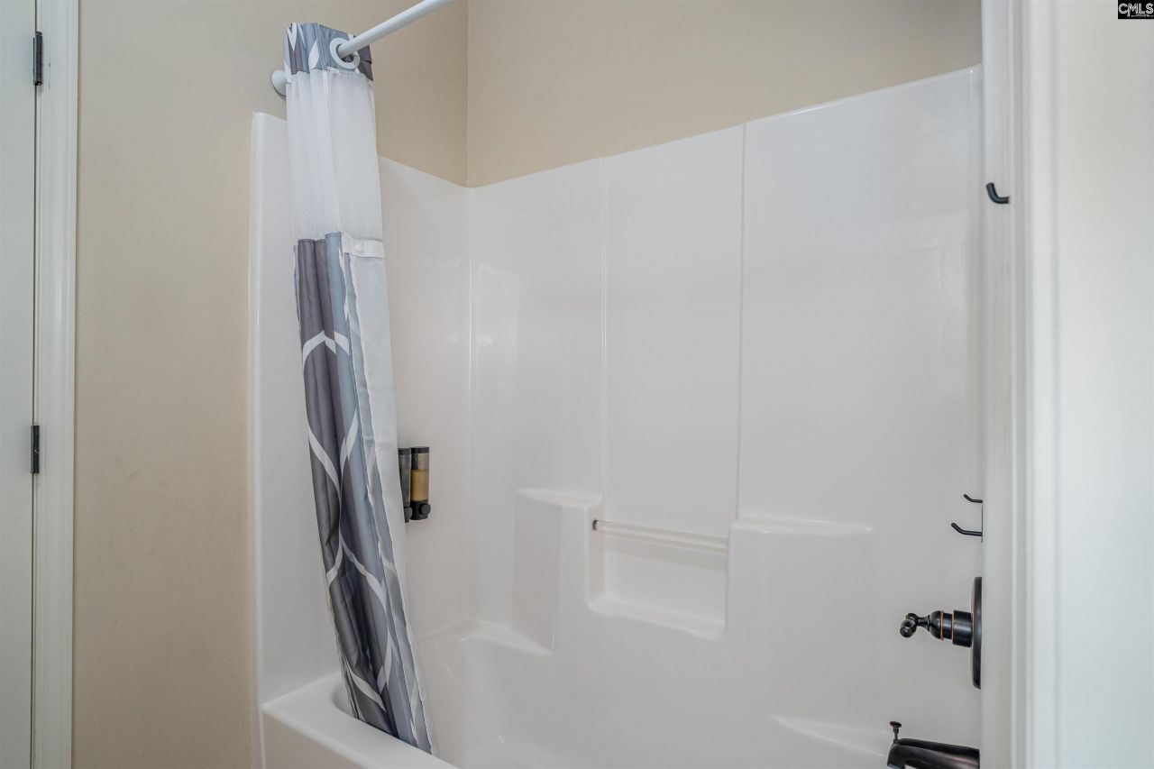 162 Grey Oaks Lane Photo 33