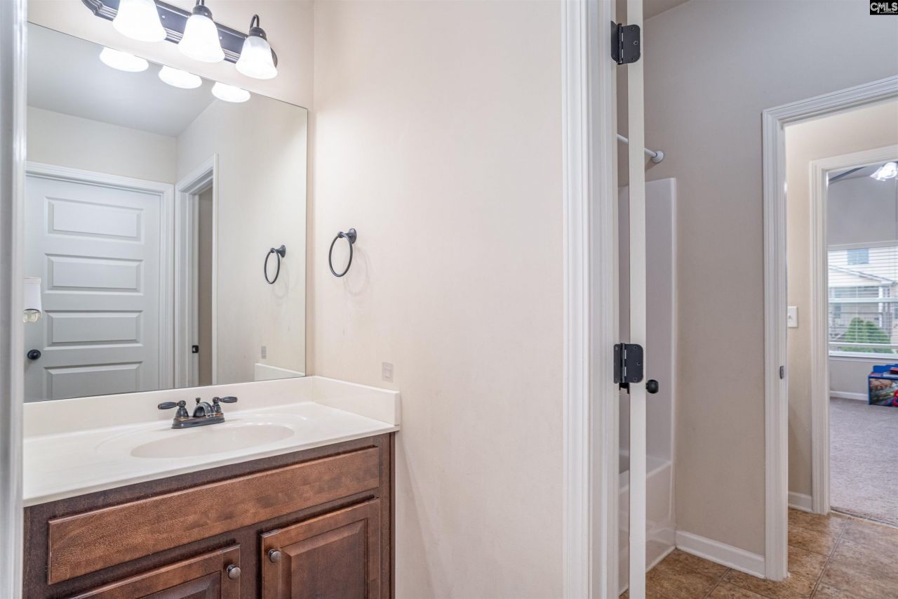 162 Grey Oaks Lane Photo 34