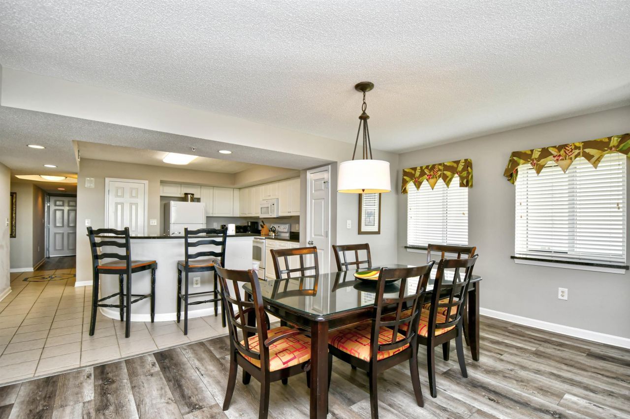 2151 Bridge View Ct. Photo 10