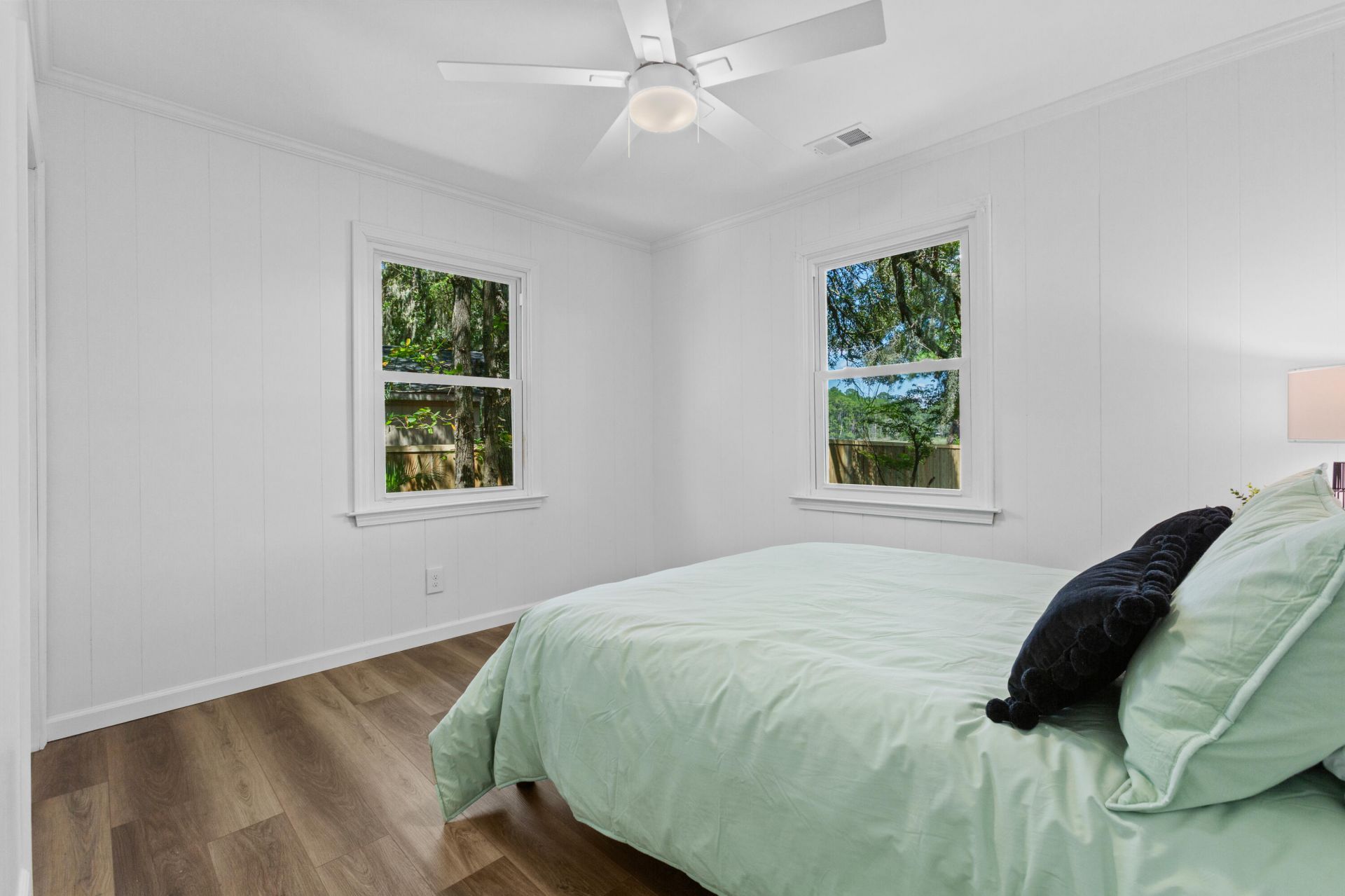 7299 Commodore Road Photo 14