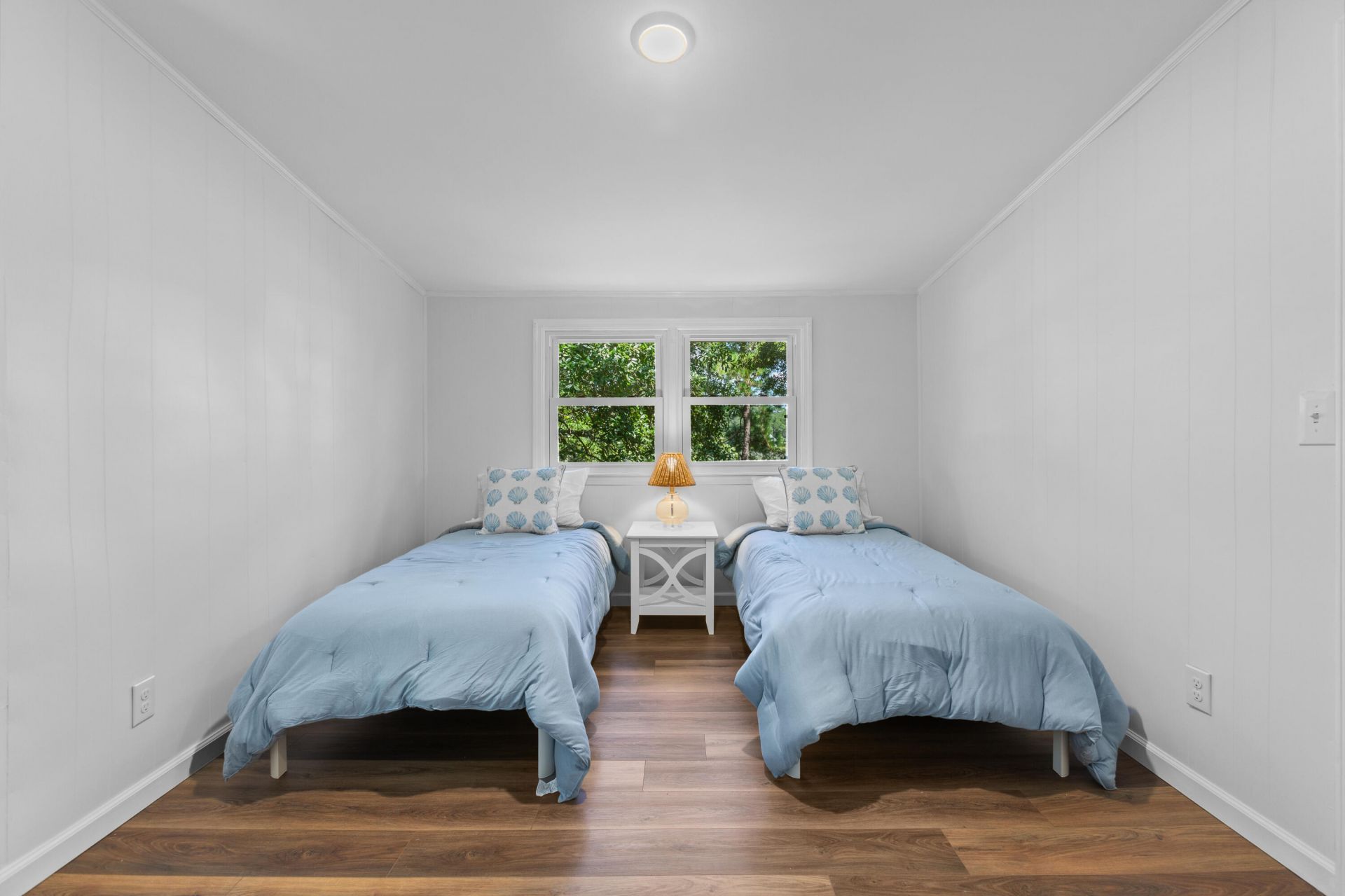 7299 Commodore Road Photo 23