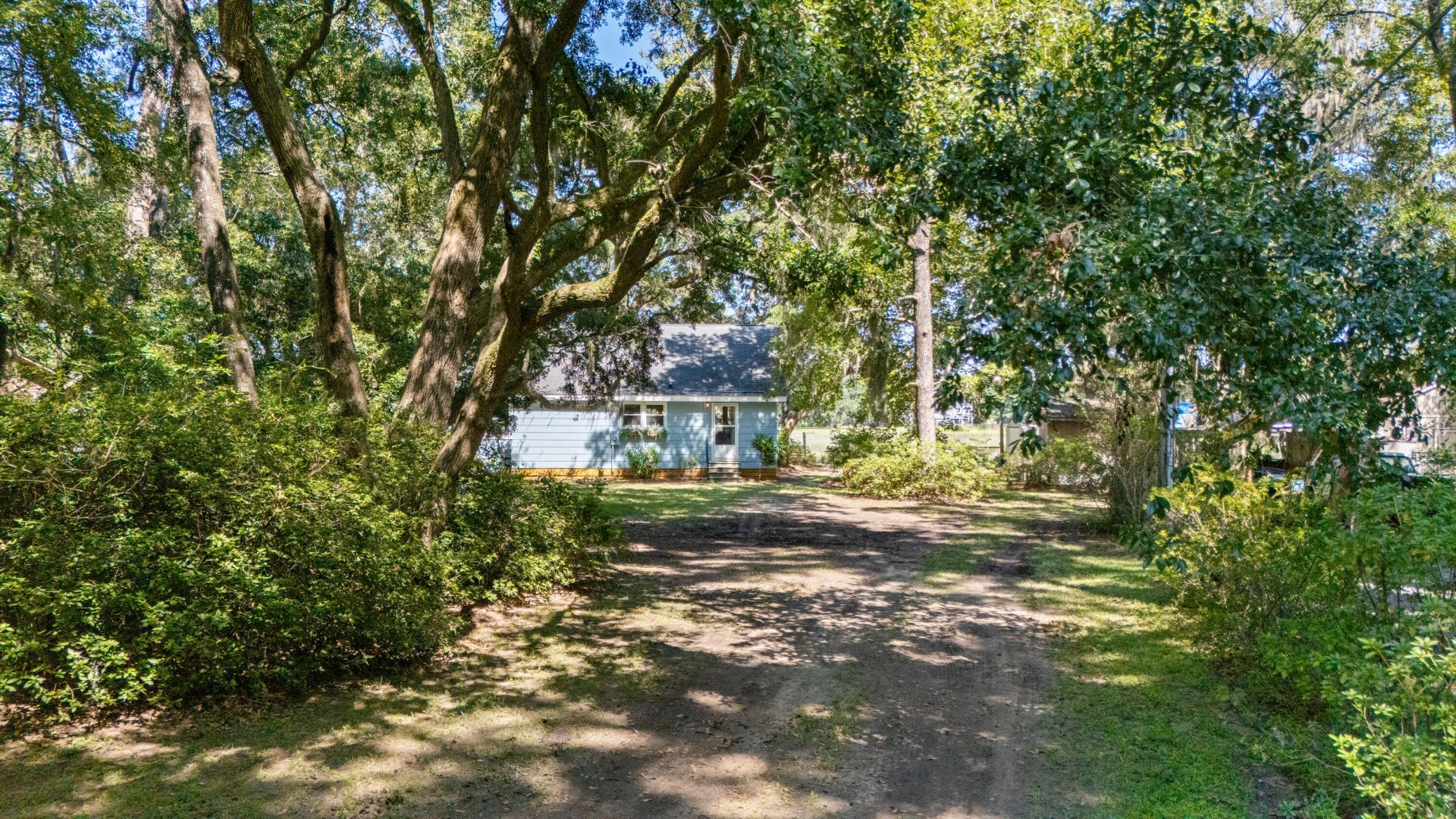 7299 Commodore Road Photo 25