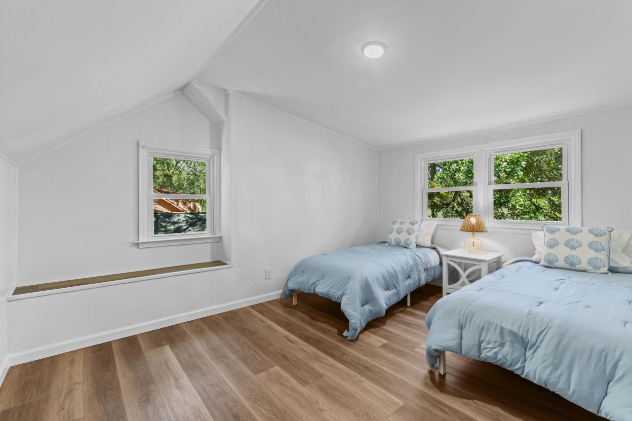 7299 Commodore Road Photo 26