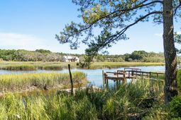 7299 Commodore Road photo 4