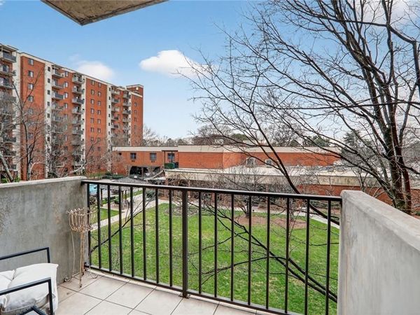 300 Johnson Ferry Road NE, Unit B304, Atlanta, GA 30328