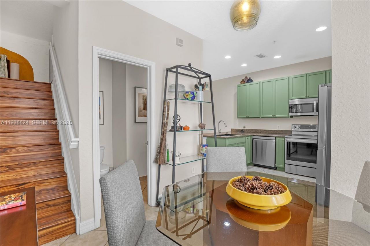 104 Harbors Way, Boynton Beach, FL 33435 Photo