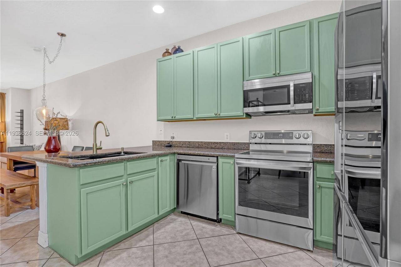 104 Harbors Way, Boynton Beach, FL 33435 Photo