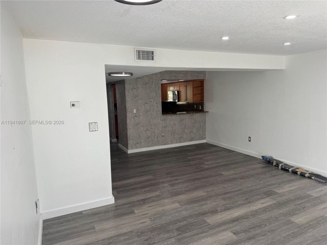 11163 NW 7th St , Unit 104, Miami, FL 33172 Photo