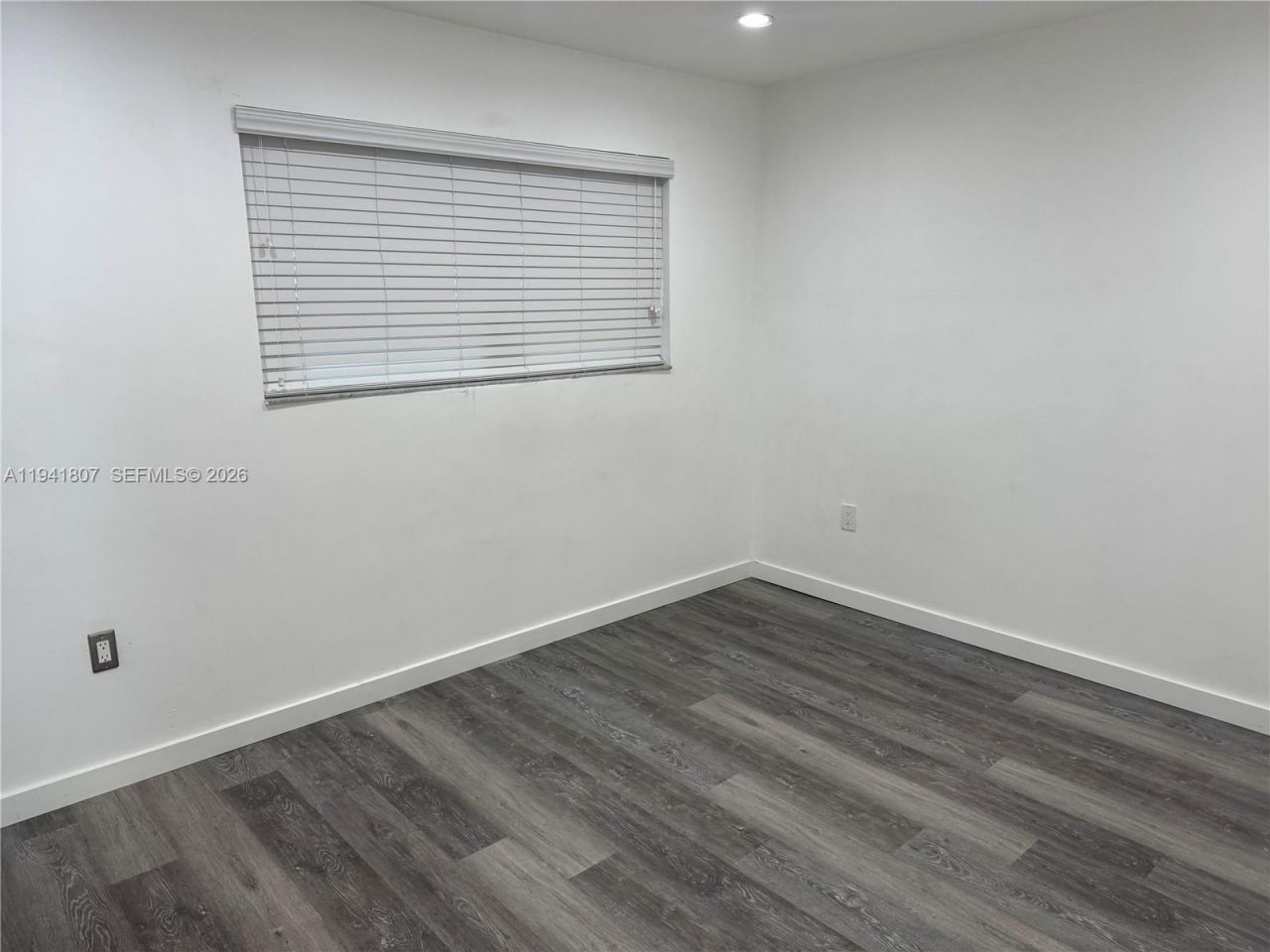 11163 NW 7th St , Unit 104, Miami, FL 33172 Photo