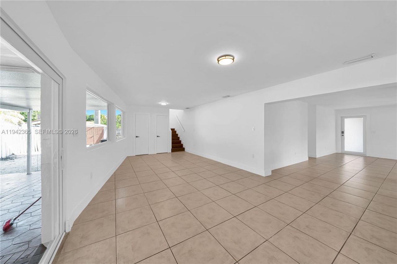 8241 SW 12th Ter, Miami, FL 33144 Photo