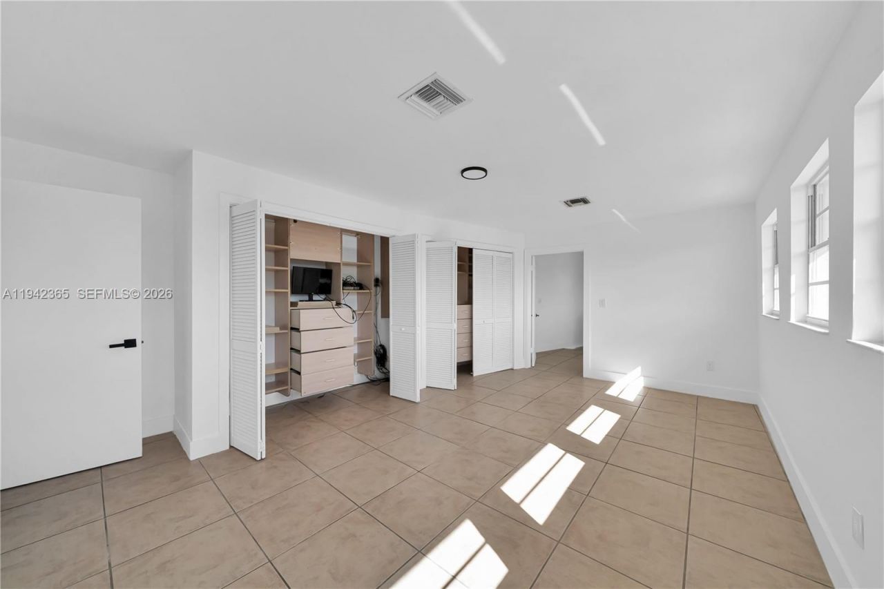 8241 SW 12th Ter, Miami, FL 33144 Photo