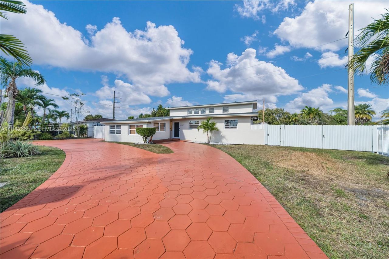 8241 SW 12th Ter, Miami, FL 33144 Photo