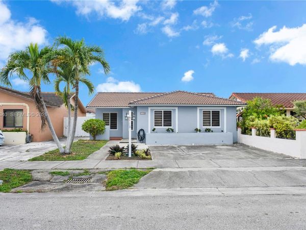 1142 SW 138th Ct, Miami, FL 33184