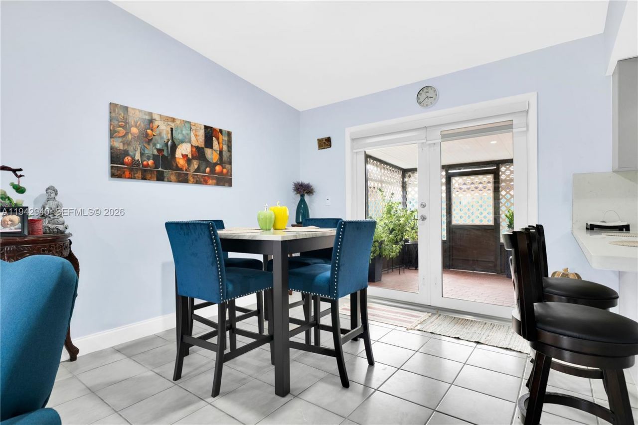 1142 SW 138th Ct, Miami, FL 33184 Photo