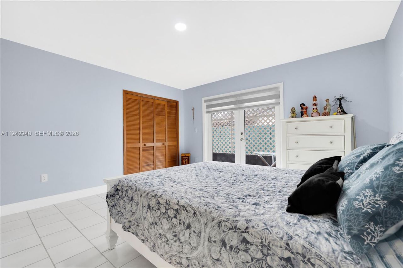 1142 SW 138th Ct, Miami, FL 33184 Photo