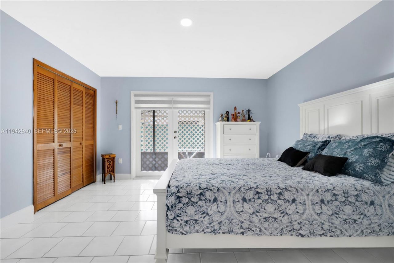 1142 SW 138th Ct, Miami, FL 33184 Photo