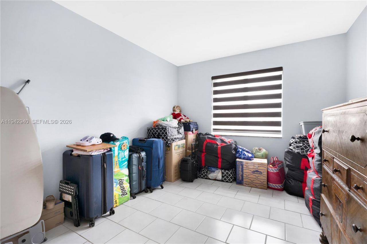 1142 SW 138th Ct, Miami, FL 33184 Photo