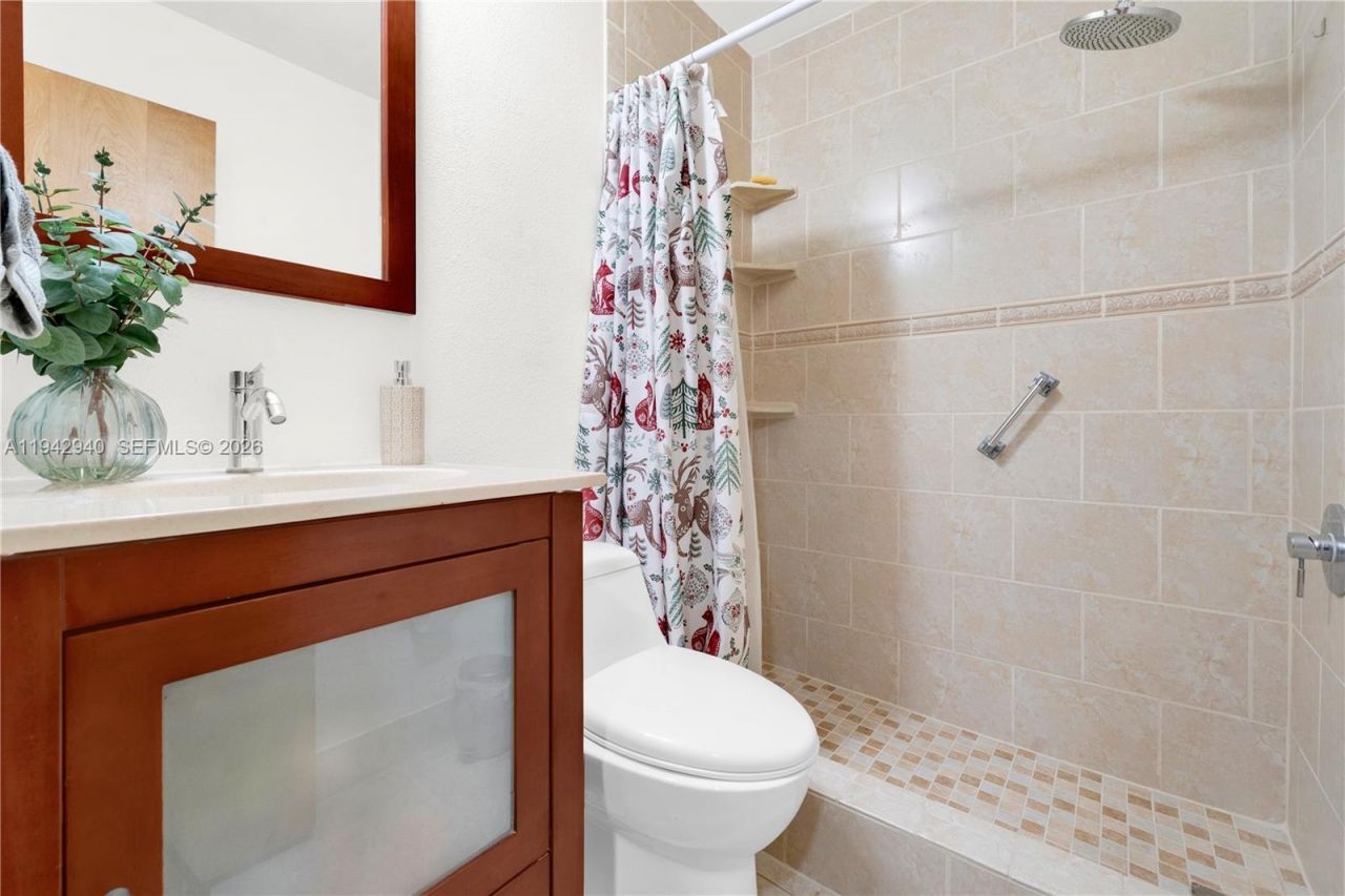 1142 SW 138th Ct, Miami, FL 33184 Photo