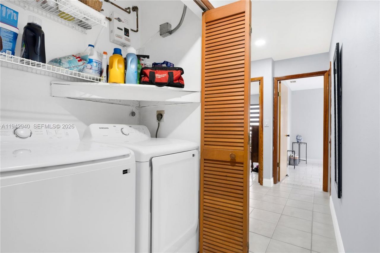 1142 SW 138th Ct, Miami, FL 33184 Photo