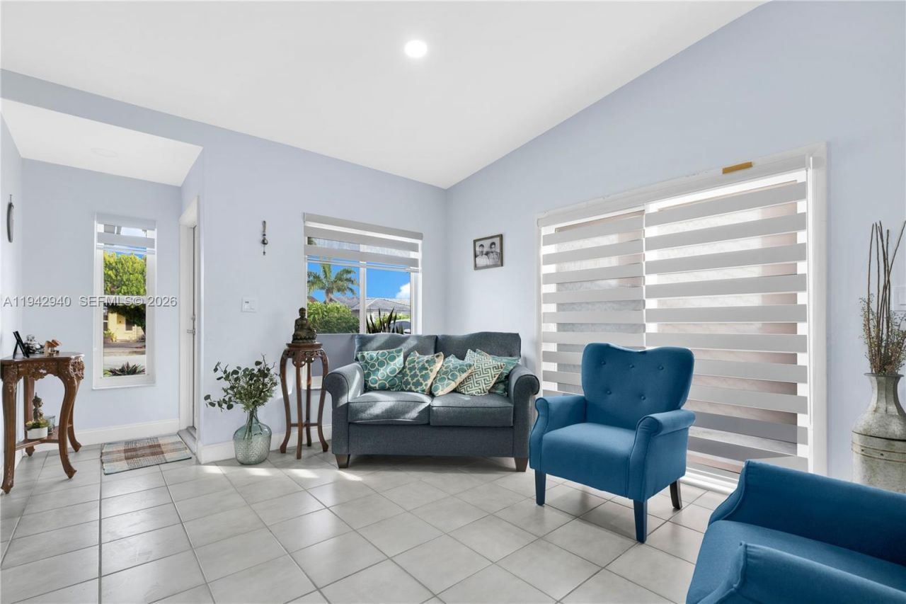 1142 SW 138th Ct, Miami, FL 33184 Photo