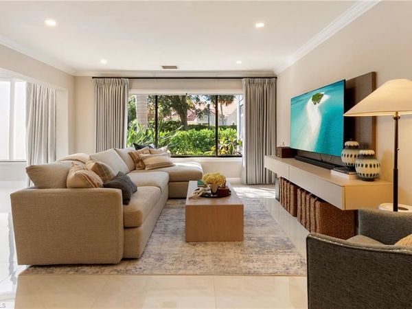 401 Courtside DR, Unit D101, NAPLES, FL 34105