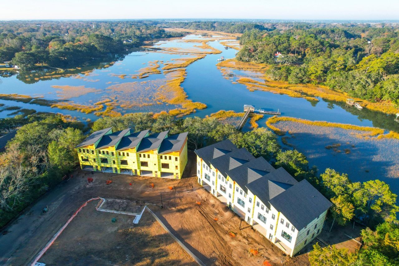 818 Curved Crk Court Photo 8