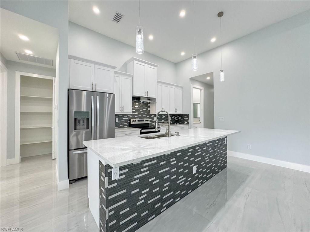 2535 SW 5th Ave, Cape Coral, FL 33914 Photo