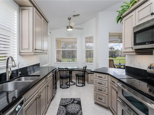 640 Lalique CIR, Unit 405, NAPLES, FL 34119