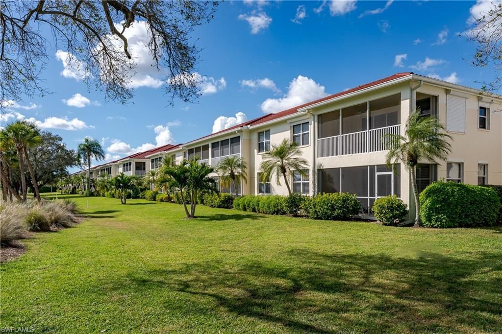 640 Lalique Cir, Unit 405, Naples, FL 34119 Photo