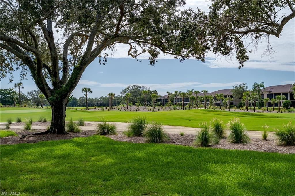 640 Lalique Cir, Unit 405, Naples, FL 34119 Photo