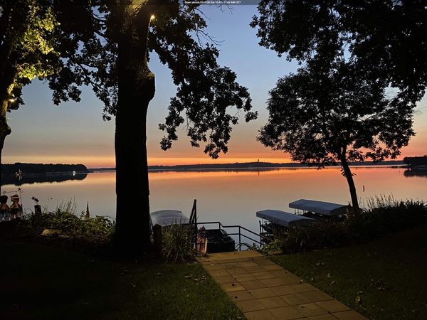 1012 Hill Street , Wahpeton, IA 51351