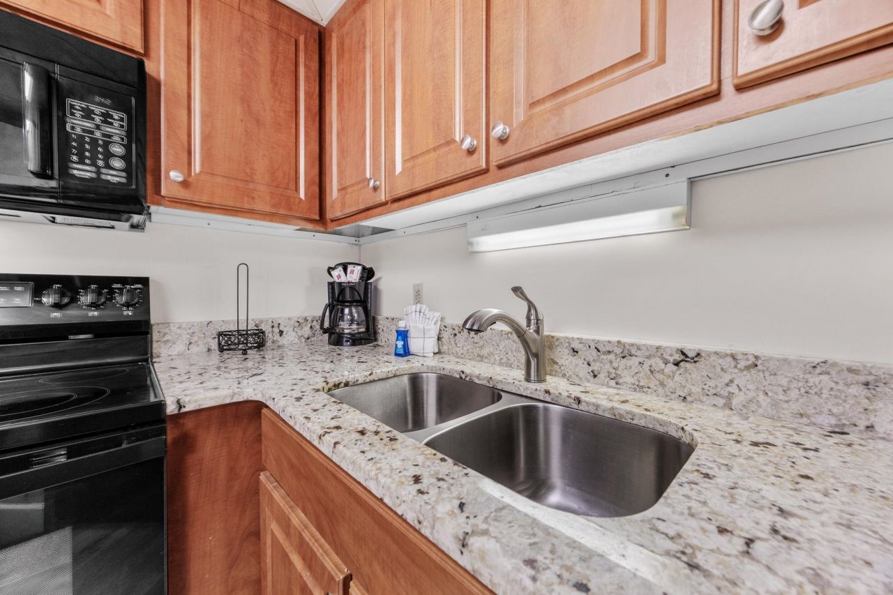 1501 S Ocean Blvd. Photo 10